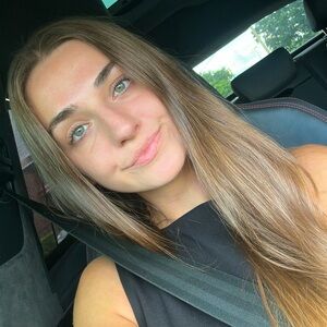 Meet your Posher, Ilona